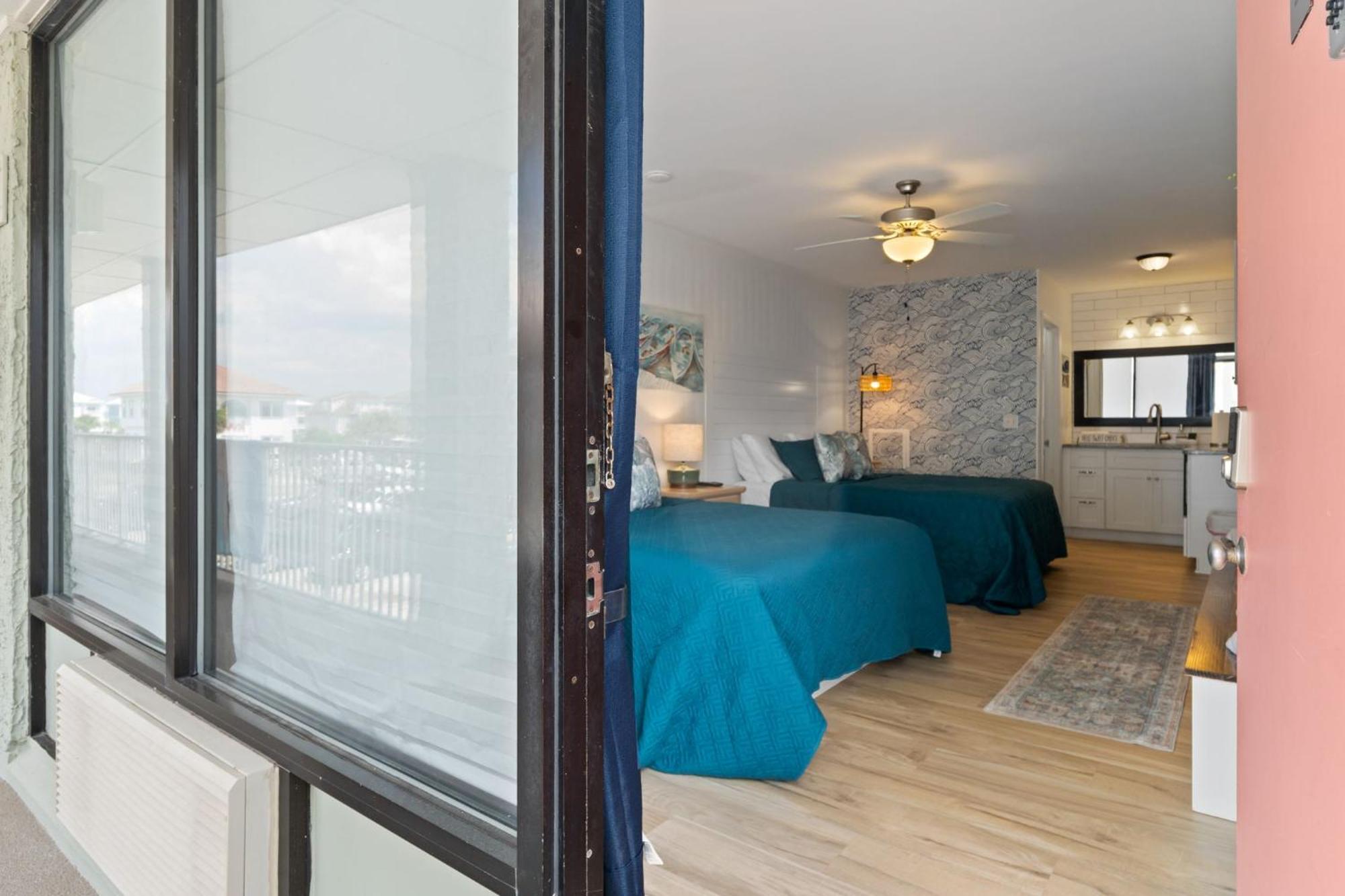 Cozy 1-Bedroom Condo With Pool Access In Ocean Isle Beach Exteriör bild